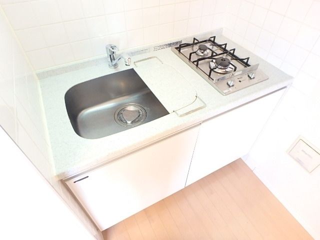 キッチン　★ガスコンロ２口設置済み★