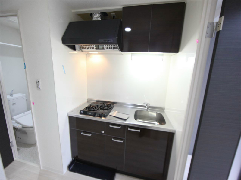 キッチン　システムキッチン（ガス2口）冷蔵庫レンジ用意できます