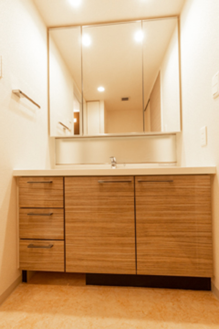 洗面設備　※写真は同タイプ住戸です。