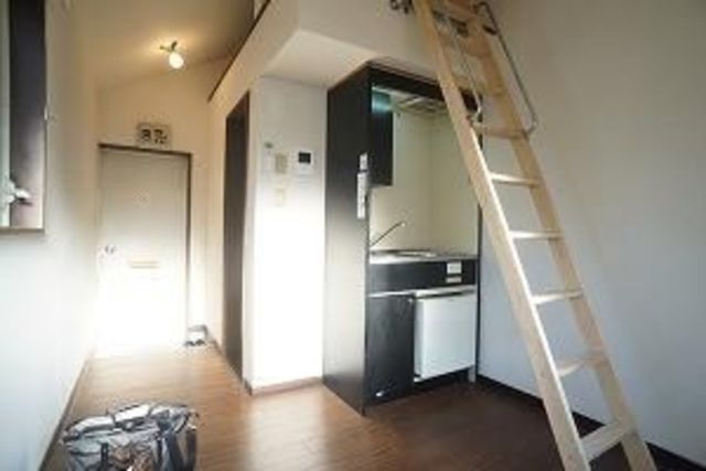 居室・リビング　別号室参考写真