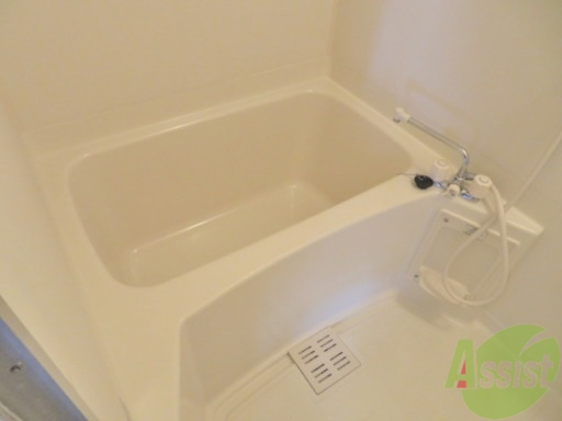 バス・シャワールーム　バスルームはこちらです。一日の疲れをここで癒して下さい。