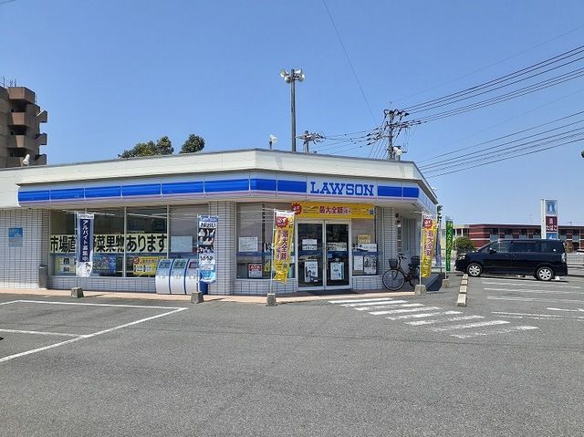 コンビニ　ローソン宇佐辛島店（コンビニ）まで450m
