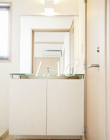 洗面設備　独立洗面台です。