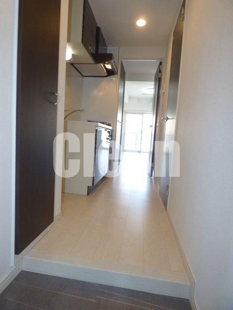 玄関　※別部屋参考写真