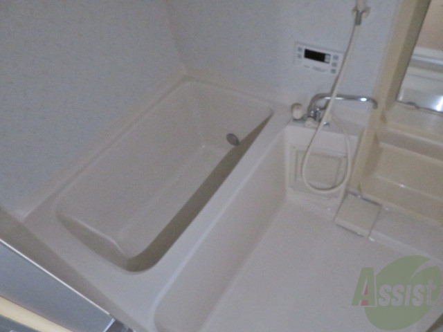 バス・シャワールーム　疲れた時はゆっくり湯船につかってみてはいかがでしょうか。