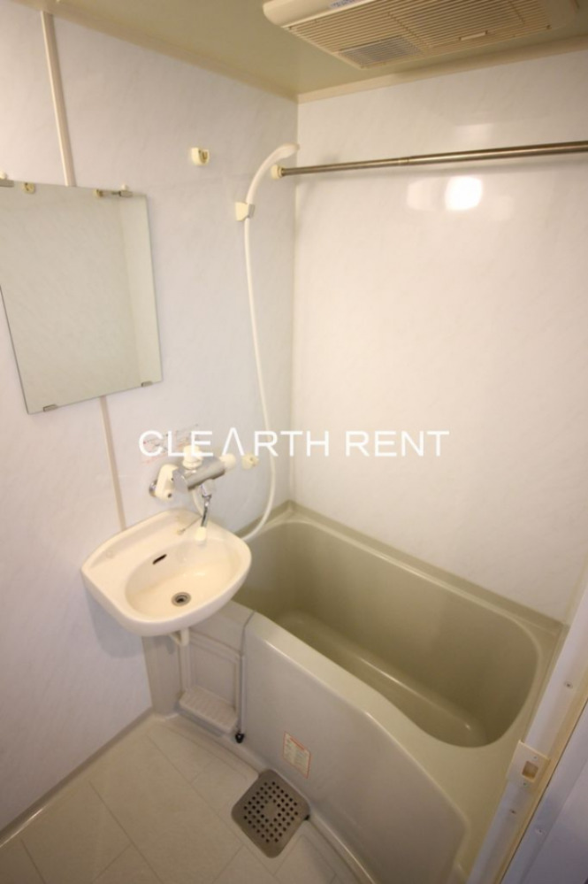 バス・シャワールーム　同タイプ別住戸写真となります。現況と異なる場合がございます。