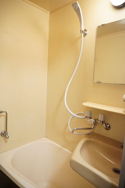 バス・シャワールーム　３点ユニットバス　＊前回募集時の写真です