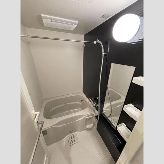 バス・シャワールーム　バスルーム