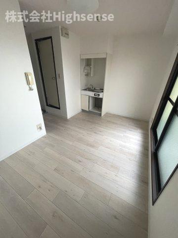 居室・リビング　明るい洋室です