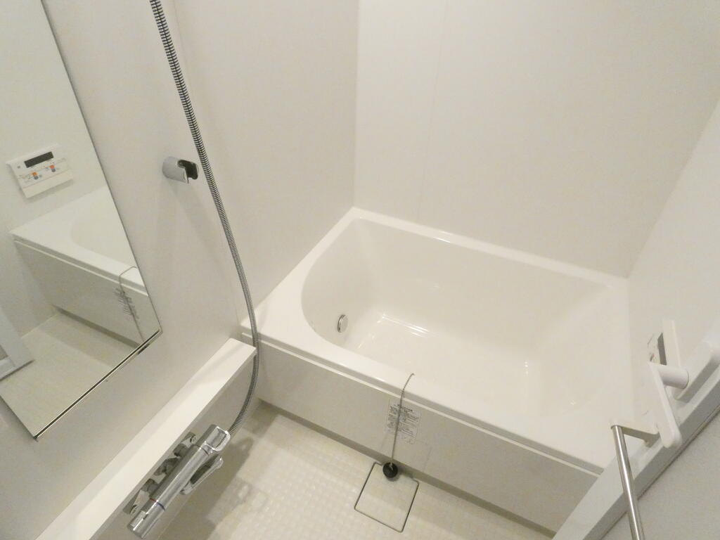 バス・シャワールーム　バス※別部屋参考写真