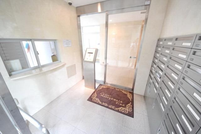 エントランス　★オートロック付きエントランス★