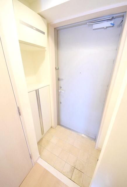 玄関　靴収納付の玄関