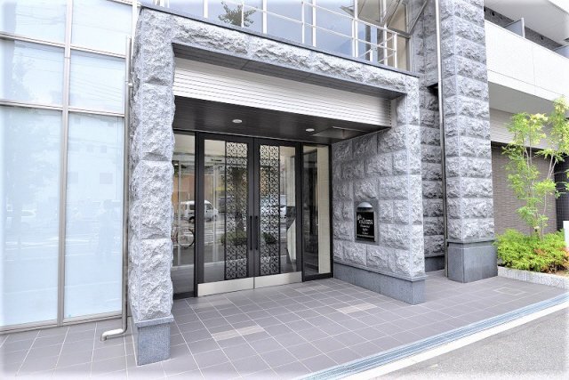 エントランス　建物の内部です