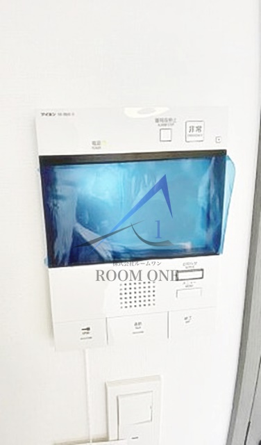 セキュリティ　モニター付きインターホンです。