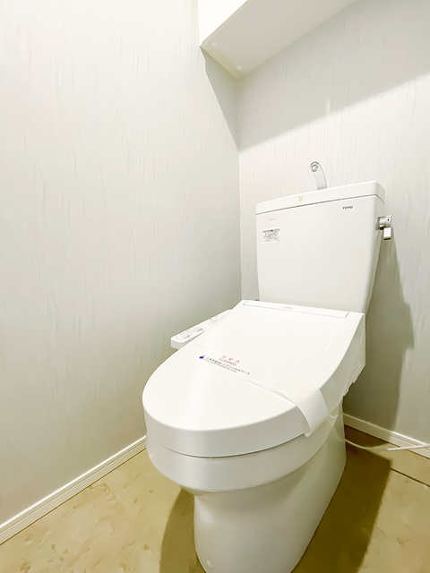 トイレ　※写真は同タイプ住戸です。