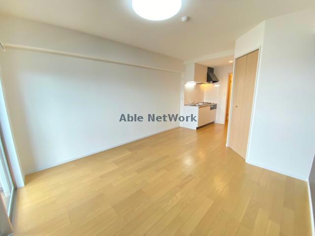 居室・リビング　左右反転同型