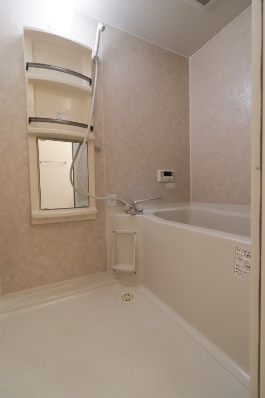 バス・シャワールーム　図面と現状に相違がある場合には現状を優先