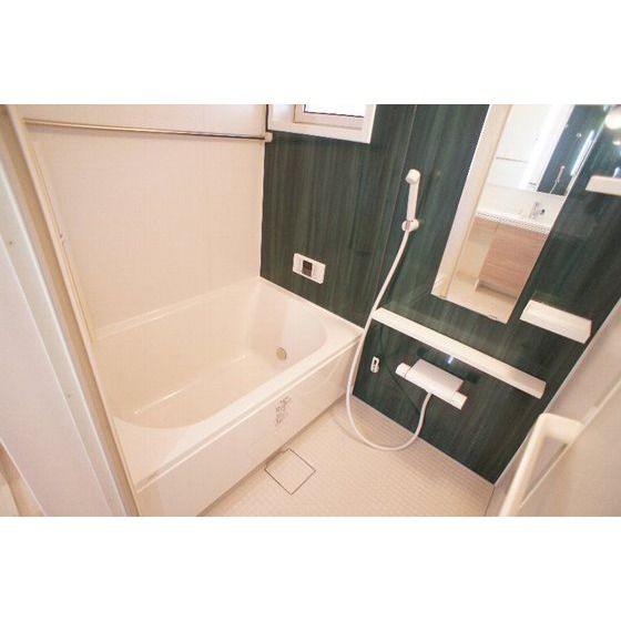 バス・シャワールーム　追い焚き、浴室乾燥機付き