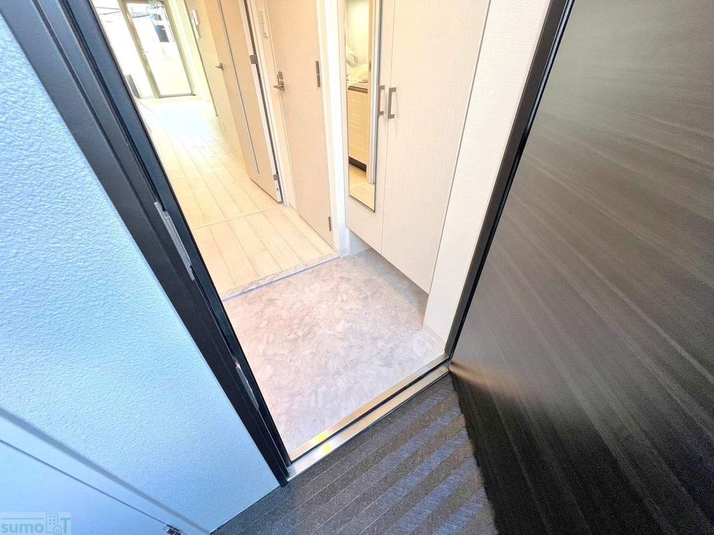 玄関　バルコニー