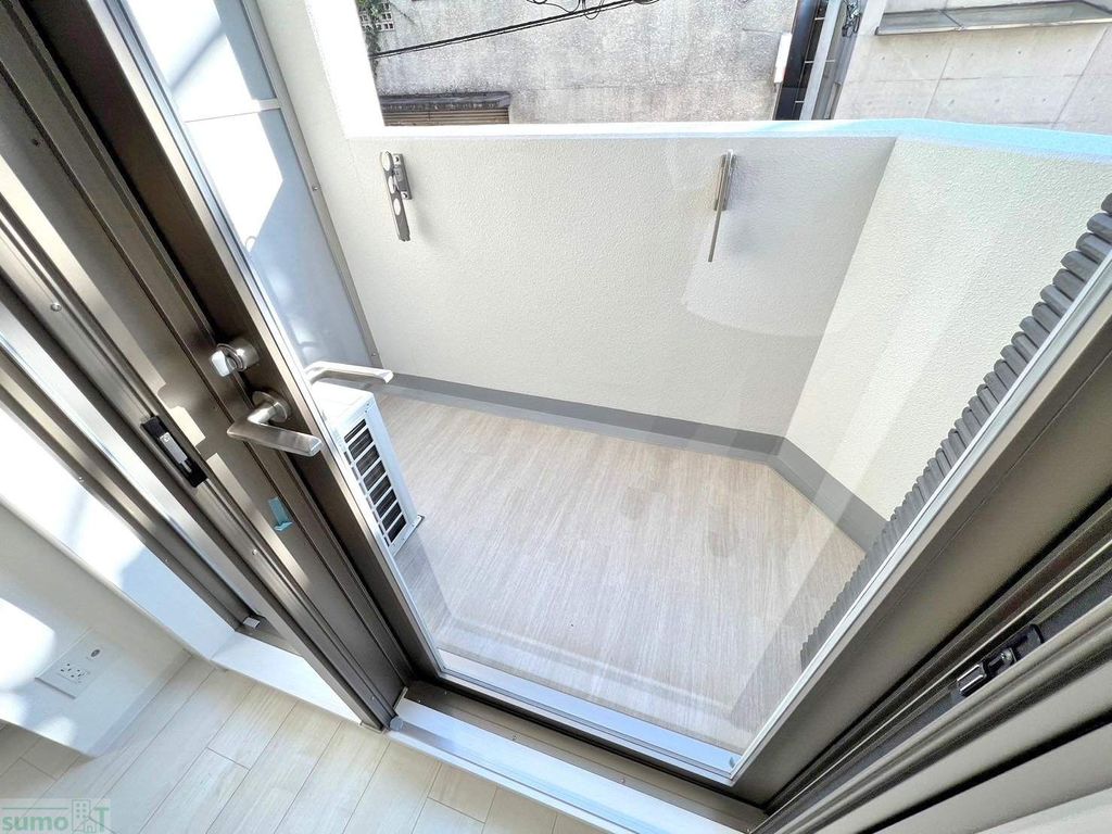 バルコニー　バルコニー