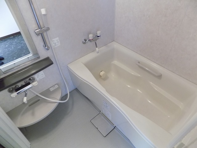 バス・シャワールーム　バスルーム