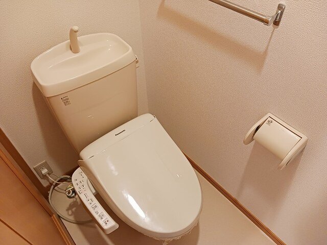 トイレ　落ち着いたトイレです