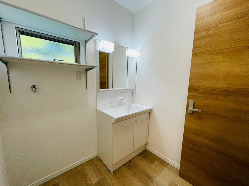 洗面設備　※同物件別号室の写真になります