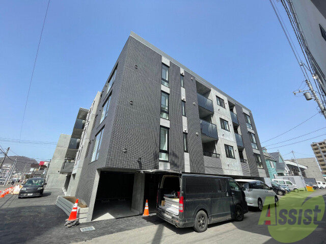 建物外観　札幌市中央区南１７条西「アルファスクエアＳ１７」
