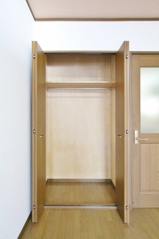 収納　参考写真（同物件別部屋）
