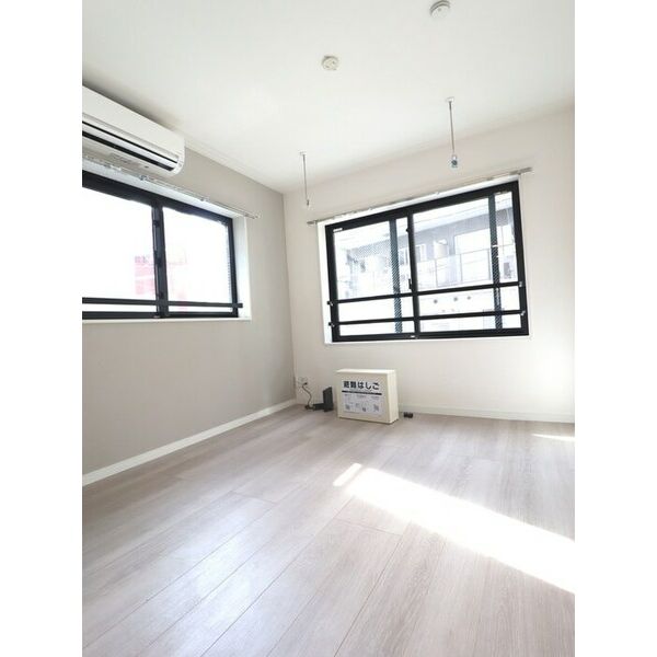 居室・リビング　居室