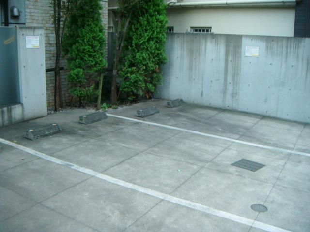 駐車場　敷地内駐車場☆