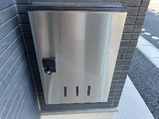 玄関　宅配ボックス（イメージ）