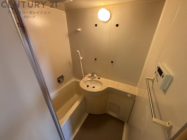 バス・シャワールーム　シンプルで機能的なユニットバスです！