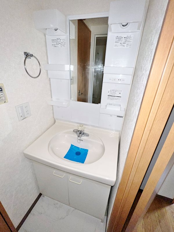洗面設備　同建物参考写真