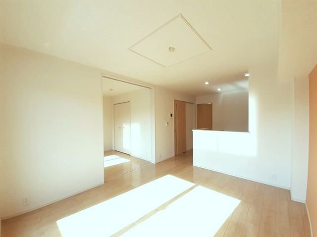 居室・リビング　ゆったり過ごせる居間です