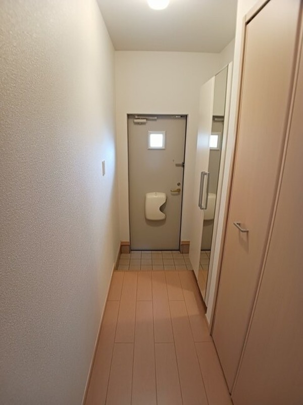 玄関　図面と現状に相違がある場合には現状を優先