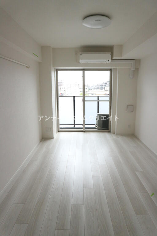 居室・リビング　同タイプ別部屋5階の写真です