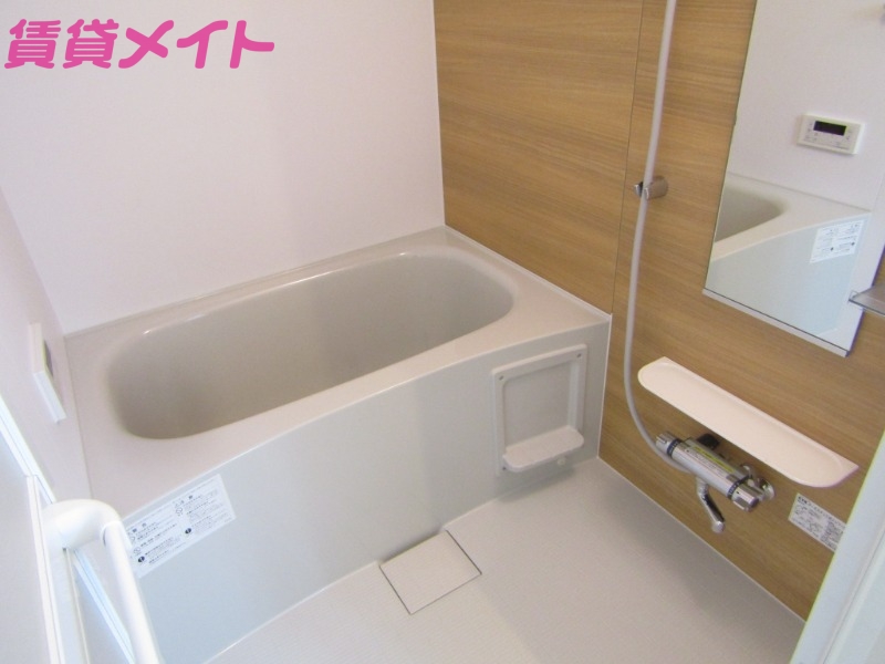 バス・シャワールーム　同タイプ部屋写真です。