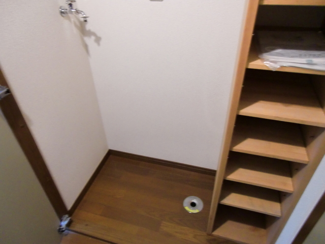 その他設備　洗濯機置場