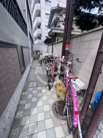 その他共有部分　ファミールグランデサウス館　駐輪場