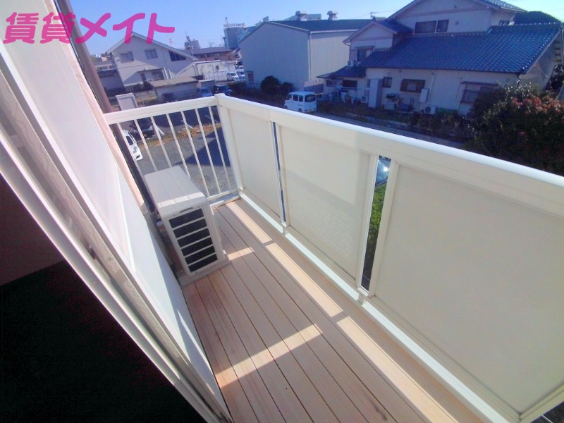 バルコニー　バル同物件別部屋の写真
