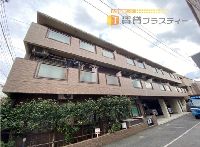 建物外観　夢の現実の狭間で。