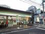 コンビニ　ファミリーマート（コンビニ）まで200m