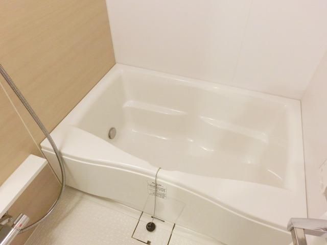 バス・シャワールーム　★追い焚き給湯・浴室乾燥機能もついたゆったりお風呂です★