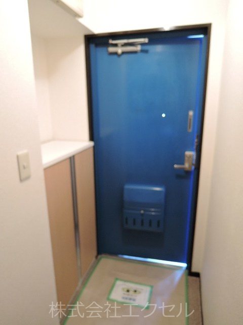 玄関　シューズボックス完備の玄関です。