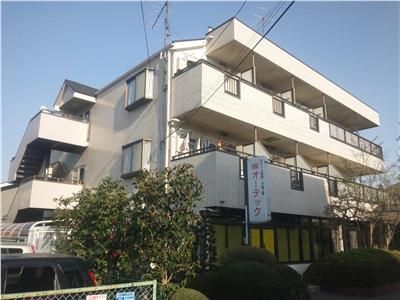 建物外観　タイルばりのキレイなマンション
