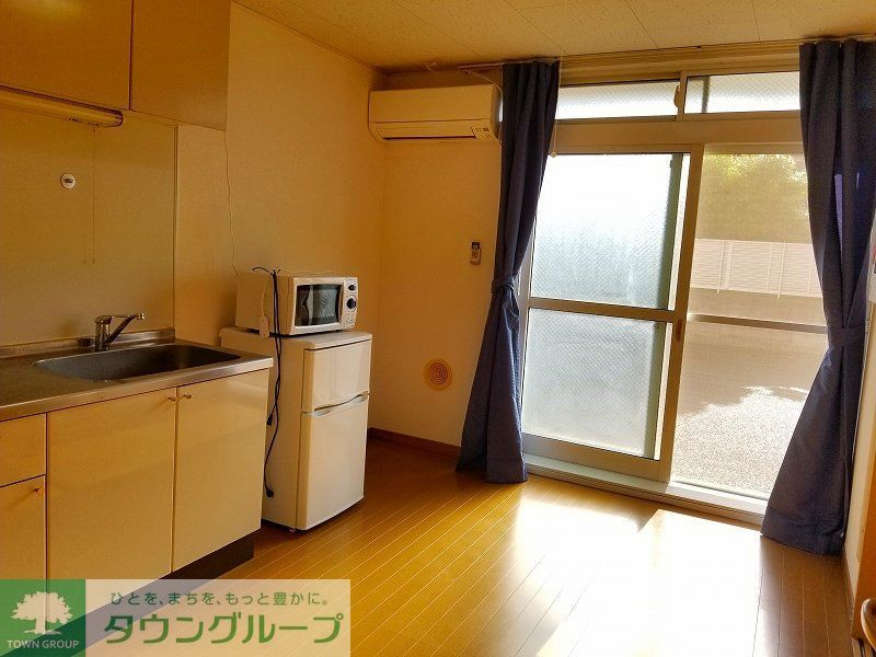 居室・リビング　部屋によっては家具家電が付いておりません