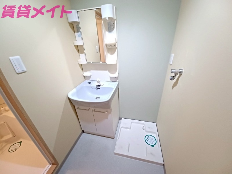 洗面設備　同物件別部屋写真
