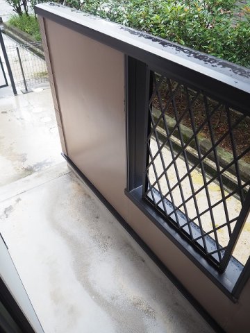 バルコニー　陽当たり良好なバルコニーです