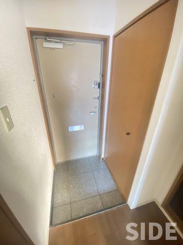 玄関　※別号室参考画像